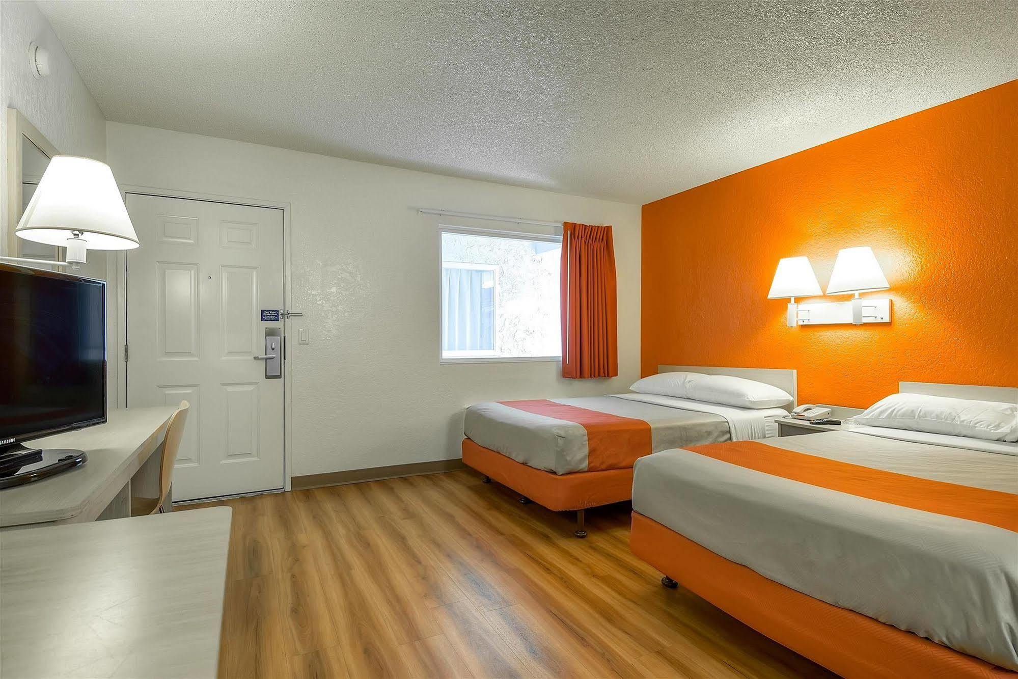 Motel 6-Norwalk, Ca - Los Angeles Eksteriør bilde